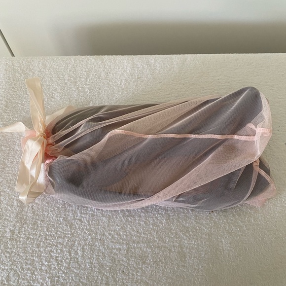 Black leather Bloch ballet flats. Sz 38. - Picture 2 of 9